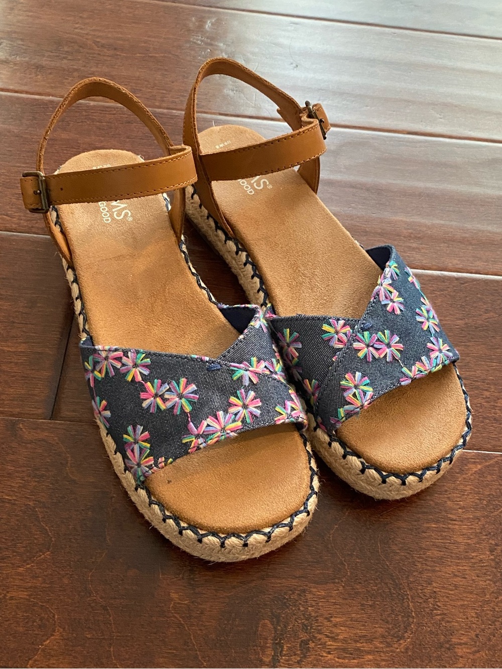 TOMS Abby Navy Multi Embroidered Floral Espadrille Flatform Sandals - Size 8